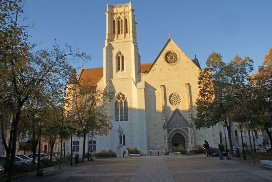 cathédrale Saint-Caprais d'Agen dans le lot